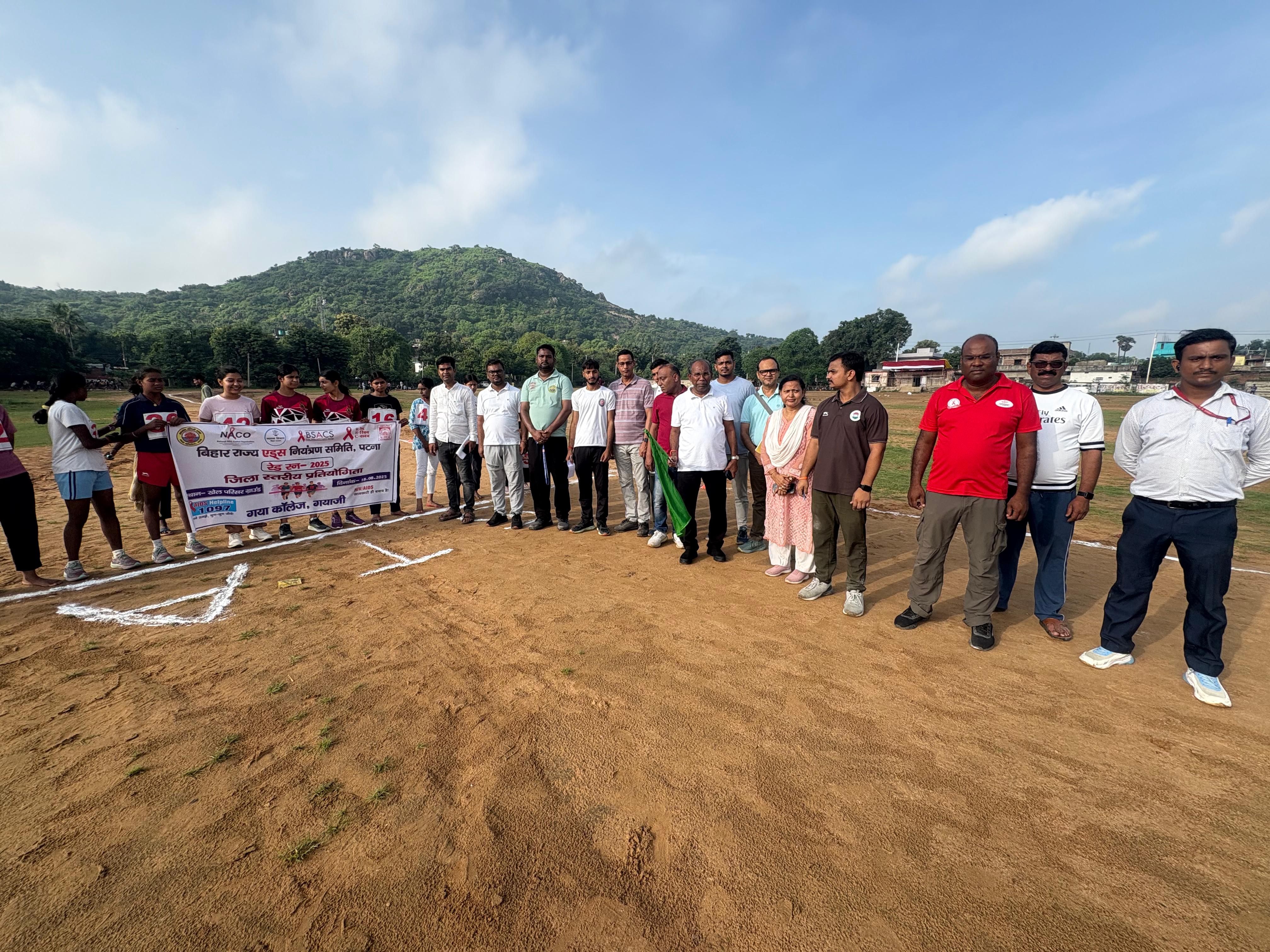 Prof. (Dr). B. C. Vaidya Ex. Prof. Of Geography JNU, New Delhi is warmly welcomed by the Principal Gaya College,Gaya Prof. (Dr.) Satish Singh Chandra with great respect and honor.